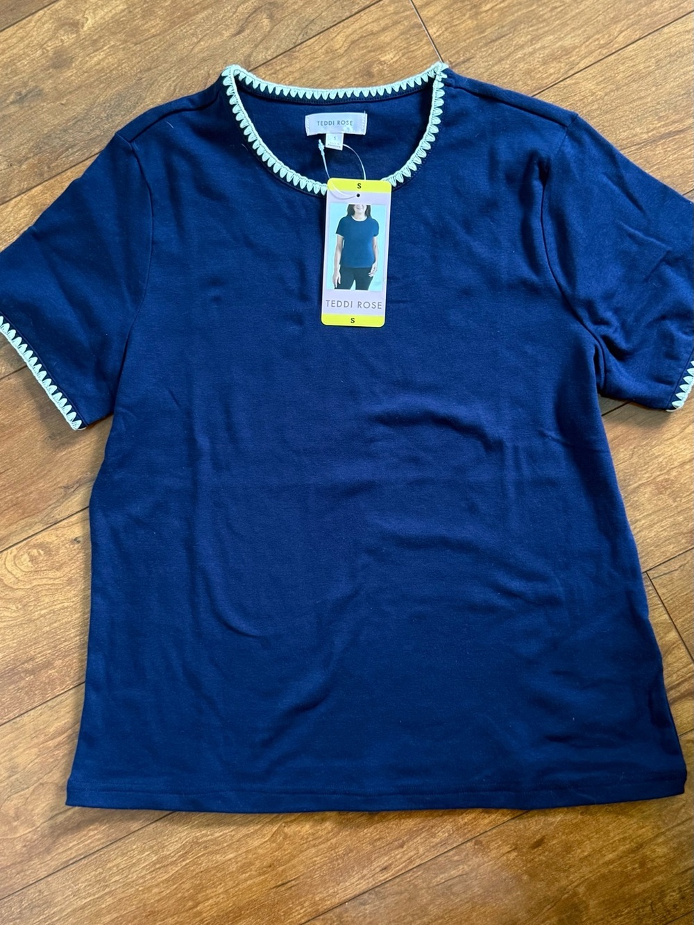 NWT Teddi Rose Short Sleeve Top Whipstitch Neckline-Size S